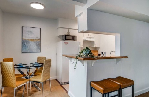 North University Apartment | Austin Central | Pet-Friendly | 10 Min to Downtown