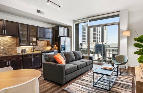 Waller Creek District Apartment | Austin | Dreamy 1BD/1BA Apartment