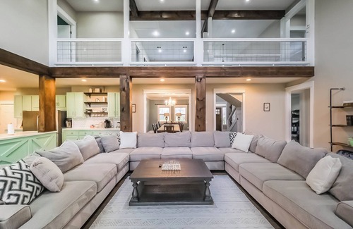 Bellville House | Austin Estate - Spacious home sleeps 24 in charming Bellville with a pool.