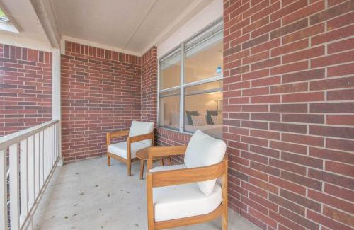 McNeil House | Austin Getaway Near The Domain & Q2 Stadium