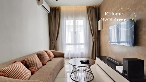 Ulu Tiram House | Austin Glenmarie Home