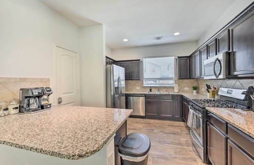 Austin House | Austin Home ~ 12 Mi to Downtown!