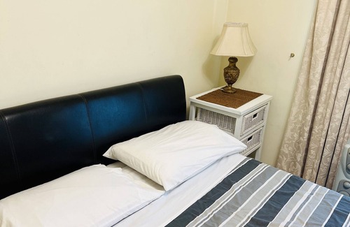 Bulleen Bed & Breakfast | Austin Hoskin and Warringal Hospital 2.5 km