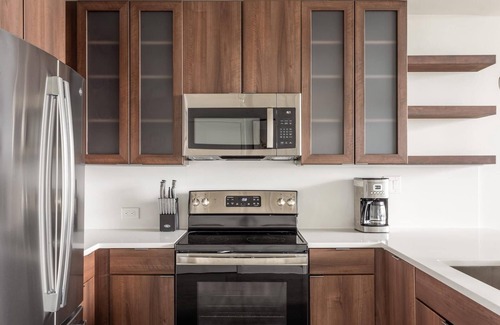 Second Street District Apartment | Austin | Vibrant 1BD/1BA Apartment