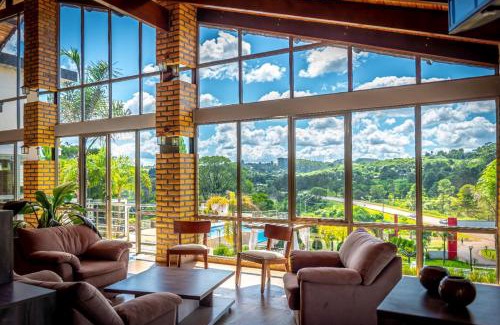 Dos de Mayo Hotel | Austral Hotel