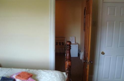 Sandy Hill Bed & Breakfast | Australis Guest House