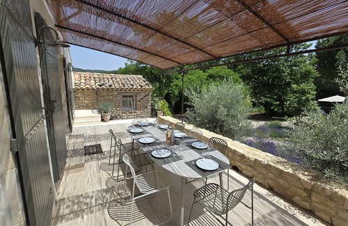 Saint-Martin-de-Castillon House | Authentic dream home in Provence