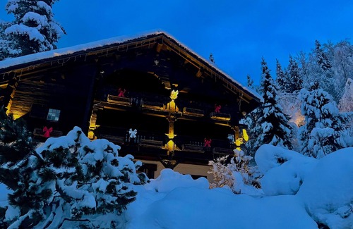Les Contamines-Montjoie Ski Chalet | Authentic, warm, luxurious chalet, swimming pool, jacuzzi, sauna and fireplace