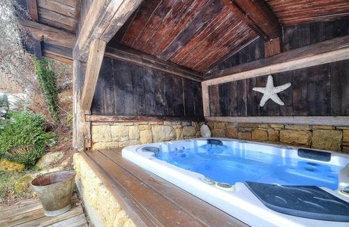 Les Contamines-Montjoie Ski Chalet | Authentic, warm, luxurious chalet, swimming pool, jacuzzi, sauna and fireplace