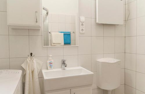 Erzsebetvaros Apartment | Authentic Akacfa Apartment