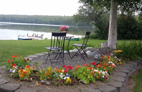 Meadow Lakes House | Authentic Alaskan slice of heaven