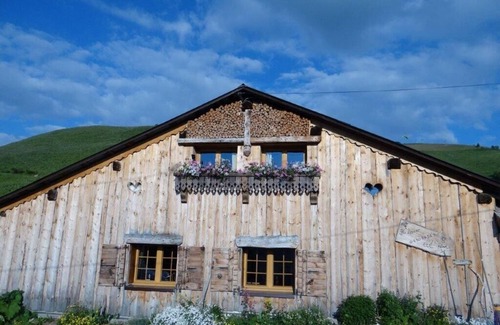 Mieussy Ski Chalet | Authentic alpine chalet in Praz de lys sommand at 1500m on the ski slopes
