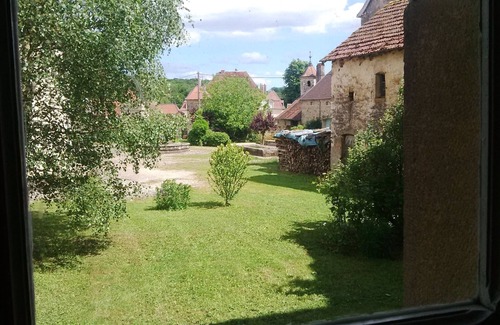 La Rochelle House | authentic and peaceful