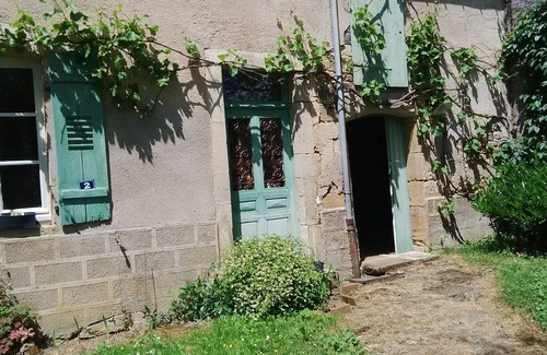 La Rochelle House | authentic and peaceful