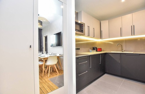 Chaussee-d'Antin Apartment | Authentic apartment - 2BR/8P - Palais Garnier