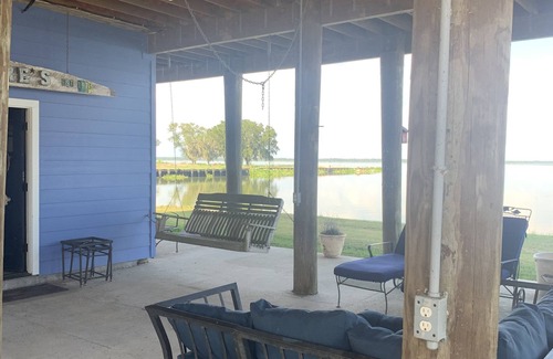 Kraemer House | Authentic Cajun Experience at 'Camp Hog n Frog': Fishing and Fun 45 Min to NOLA!