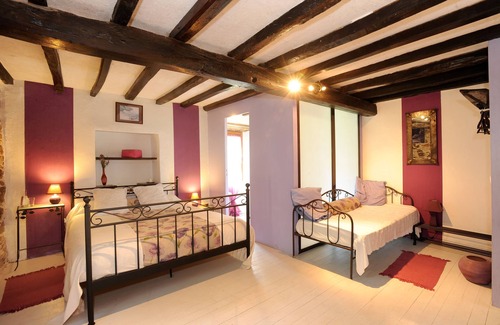 Saint-Marsal Other | Authentic catalan farmhouse 200m2, isolated on foothills south of Canigou, 8 to 13 pers