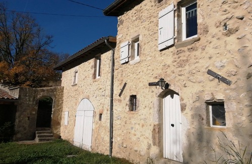 Combovin House | Authentic Charm at the Doorstep of Vercorsnnnnnnnnnn