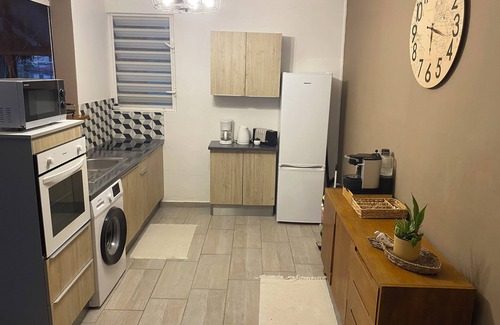 Les Abymes Villa | Authentic Creole Villa Stay - AC, WI-FI - Le Gosier, Guadeloupe