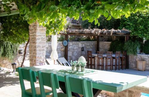 Stankovici House | Authentic Dalmatian Treasure Homes