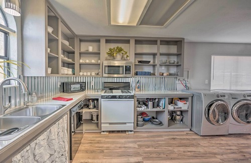 North Fork House | Authentic Escape at the Exact Center of CA!