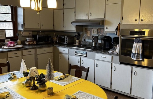 Blue Ridge Other | Authentic Farmhouse On Weaver Creek, Near Town And Lake