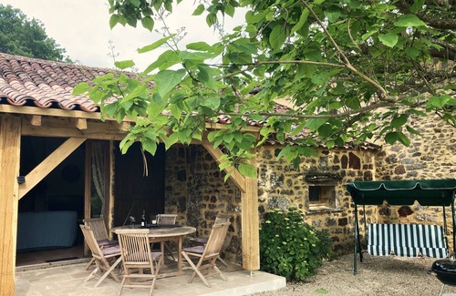 Sauveterre-la-Lemance House | Authentic country house with private pool