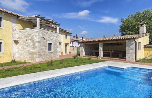 Orbanici Villa | Authentic Istrian Villa Ive with a swimming pool