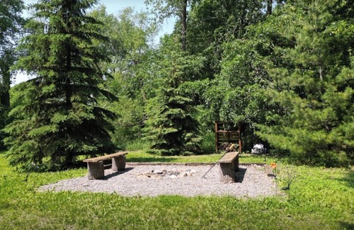 Judson Cabin | Authentic Log Cabin: The Den