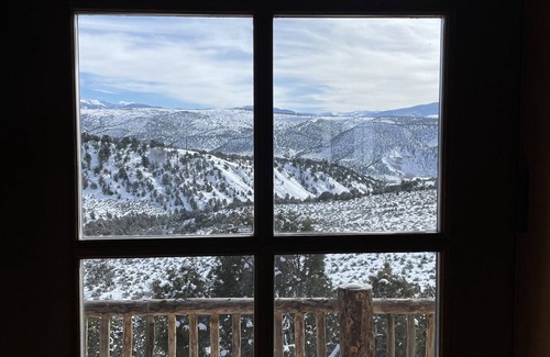 Eagle Cabin | Authentic Log Cabin