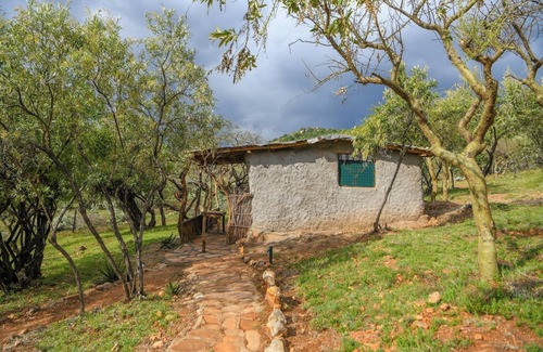 Maasai Mara Cottage | Authentic Mara Bush Home