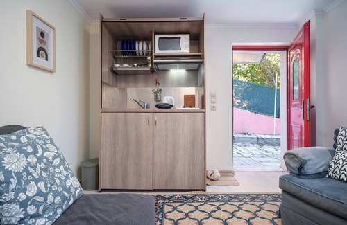 Poros Apartment | Authentic modern Greek Home with garden close to sea and village city centre