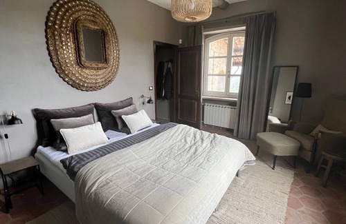 Cassinasco House | Authentic newly renovated villa with private pool within walking distance to cozy town