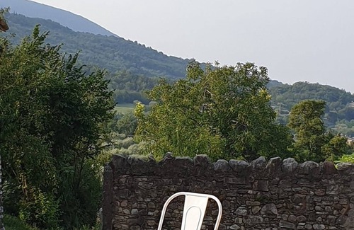 Caprino Veronese Cottage | Authentic restored Italian holiday home for 4 people