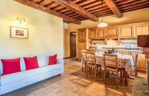 Camerino House | Authentic residence in the middle of nature with pool.