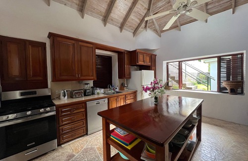 Soufriere Villa | Authentic St. Lucian Experience at Prestigious 2-bed Villa - Colibri Cottage