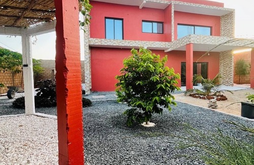 Senegal Villa | Authentic stay at Villa Noflaye du Lac Rose!