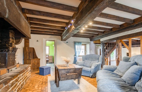 Brouains House | Authentic thatched cottage in the Sée Valley, Bay of Mont Saint Michel