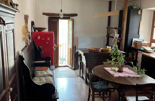 Sorio House | Authentic village house - 3 rooms 2 bathrooms 2 kitchens