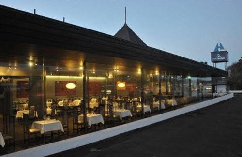New Plymouth Hotel | Auto Lodge