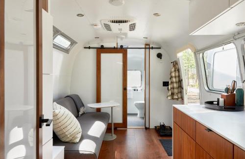 Asheville Hotel | AutoCamp Asheville