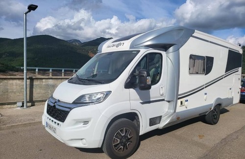 Montcada I Reixac House | Autocaravana Para 6 Plazas