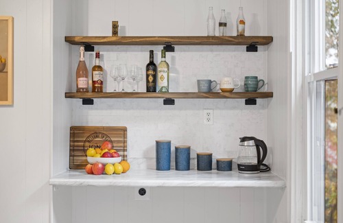 Bellevue Apartment | Autumn Loft 1br 1ba Travel Pad