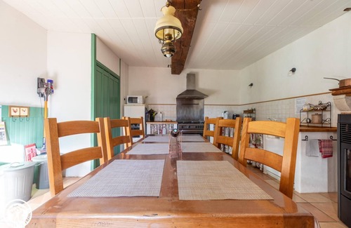 Saint-Priest-des-Champs Cottage | Aux 2 Puys, Gîte in Auvergne