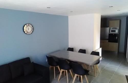 Dienville House | Aux 3 épis