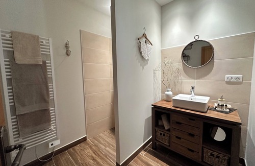 Bizeneuille House | Aux 3 Forets