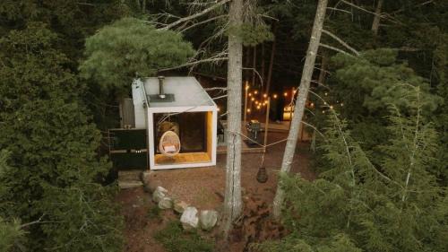 Huntsville House | Aux Box Muskoka Modern Muskoka Bunkie