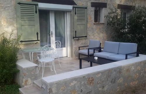 Saint-Jacques House | Aux charmes de grasse