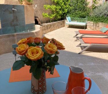 Vaugines House | Aux Deux Fontaines - Au coeur de la Provence