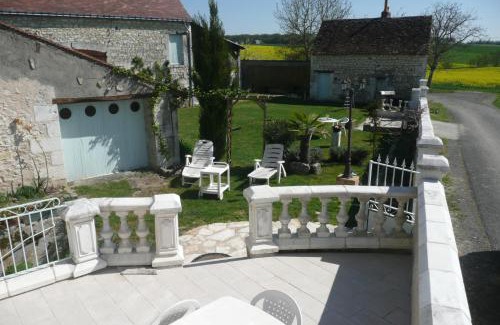 Cussay House | Aux Jardin's de la Bosniere